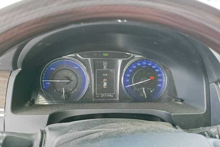 Used Toyota Camry 2016 Dual-Engine 2.5 HG 10th Anniversary Deluxe Navigation Edition Instrument Cluster