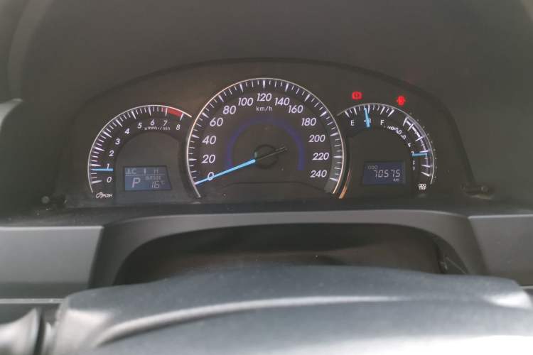 Used Toyota Camry 2016 2.0G 10th Anniversary Leading Edition Instrument Cluster