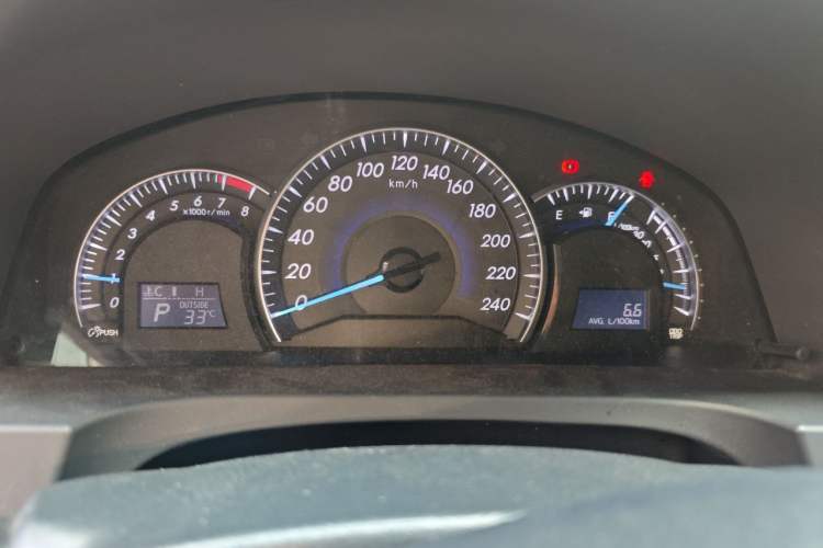 Used Toyota Camry 2016 2.0G 10th Anniversary Leading Edition Instrument Cluster