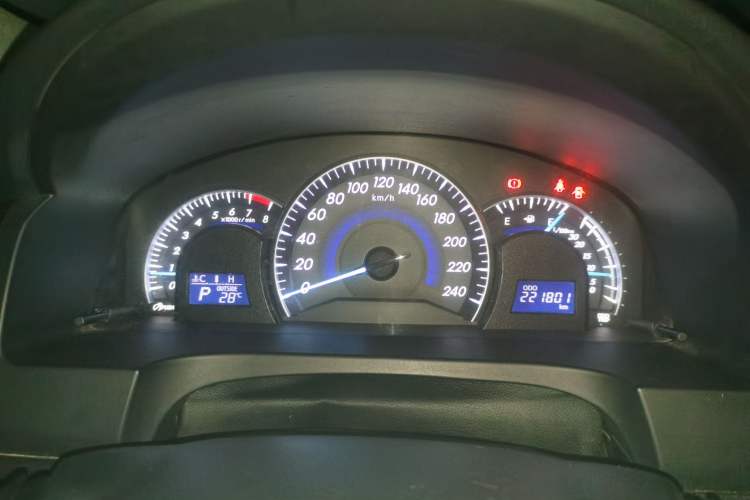 Used Toyota Camry 2016 2.0G 10th Anniversary Leading Edition Instrument Cluster