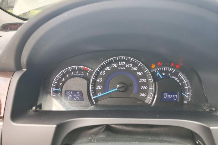 Used Toyota Camry 2016 2.0G 10th Anniversary Leading Edition Instrument Cluster