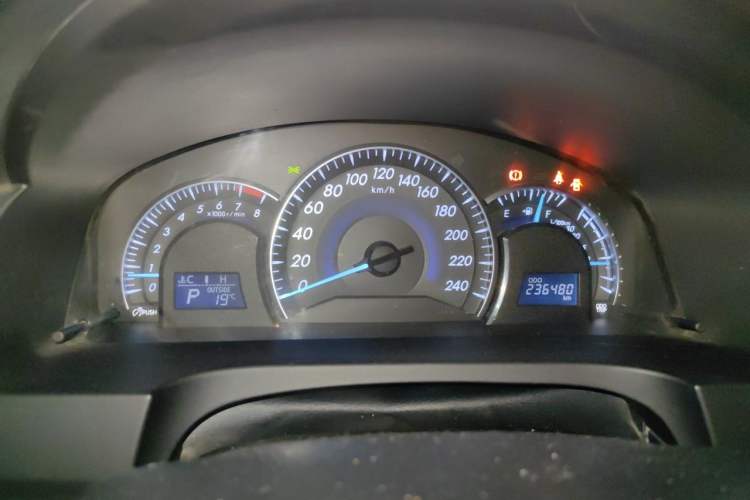 Used Toyota Camry 2016 2.0G 10th Anniversary Leading Edition Instrument Cluster