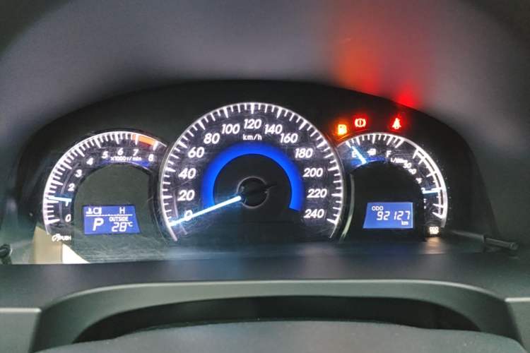 Used Toyota Camry 2016 2.0G 10th Anniversary Leading Edition Instrument Cluster