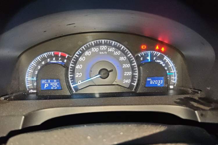 Used Toyota Camry 2016 2.5G 10th Anniversary Deluxe Navigation Edition Instrument Cluster