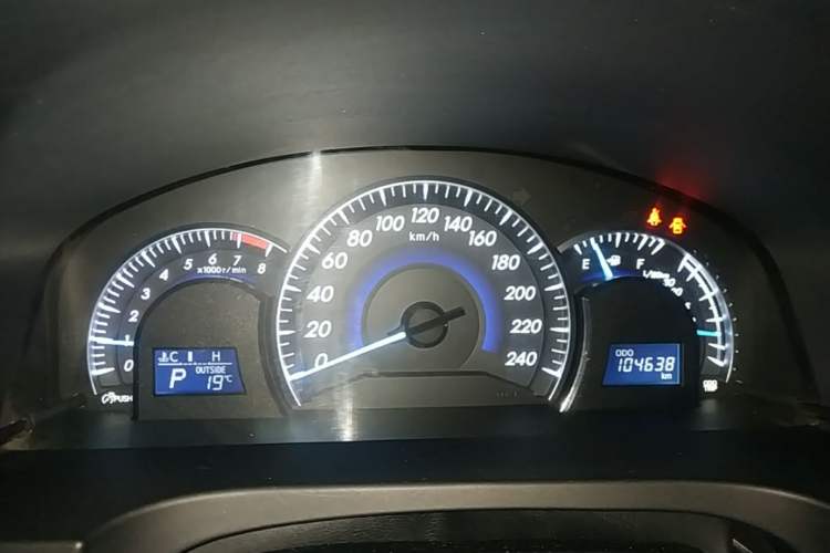 Used Toyota Camry 2016 2.0G 10th Anniversary Leading Edition Instrument Cluster
