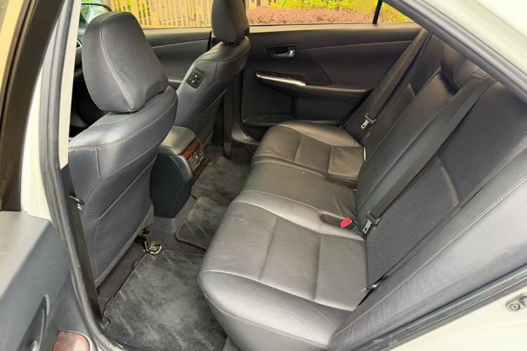 Used Toyota Camry 2016 2.0G 10th Anniversary Leading Edition Interior 2