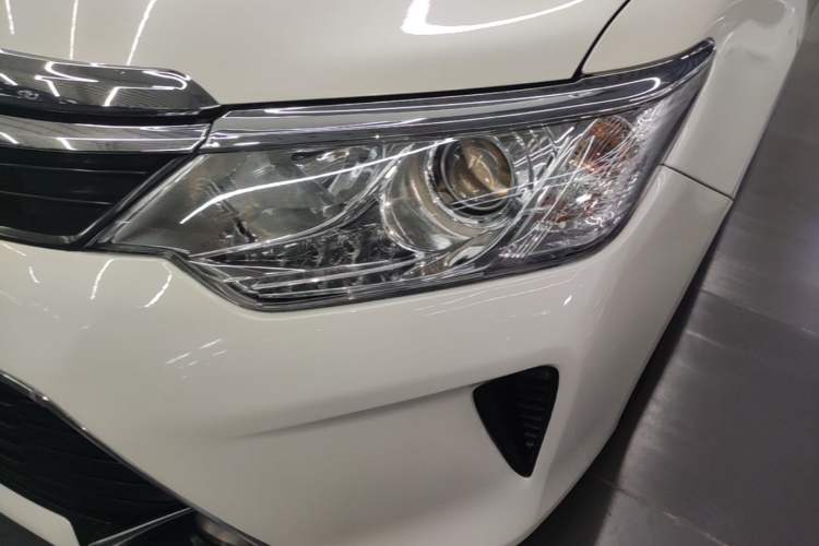 Used Toyota Camry 2016 2.0G 10th Anniversary Leading Edition Left Front Headlight