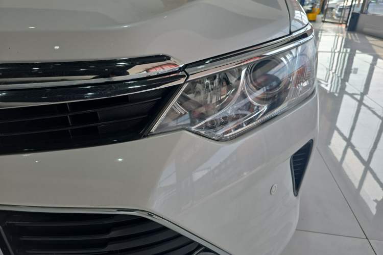 Used Toyota Camry 2016 2.0G 10th Anniversary Leading Edition Left Front Headlight