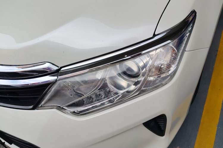 Used Toyota Camry 2016 2.0G 10th Anniversary Leading Edition Left Front Headlight
