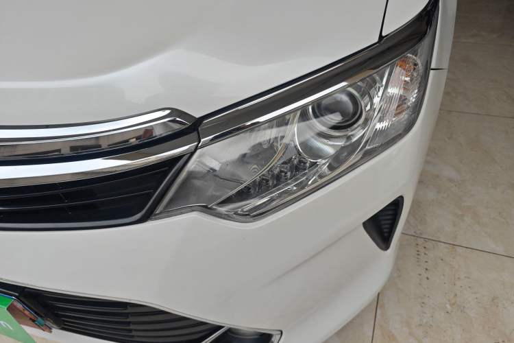 Used Toyota Camry 2016 2.0E 10th Anniversary Elite Edition Left Front Headlight