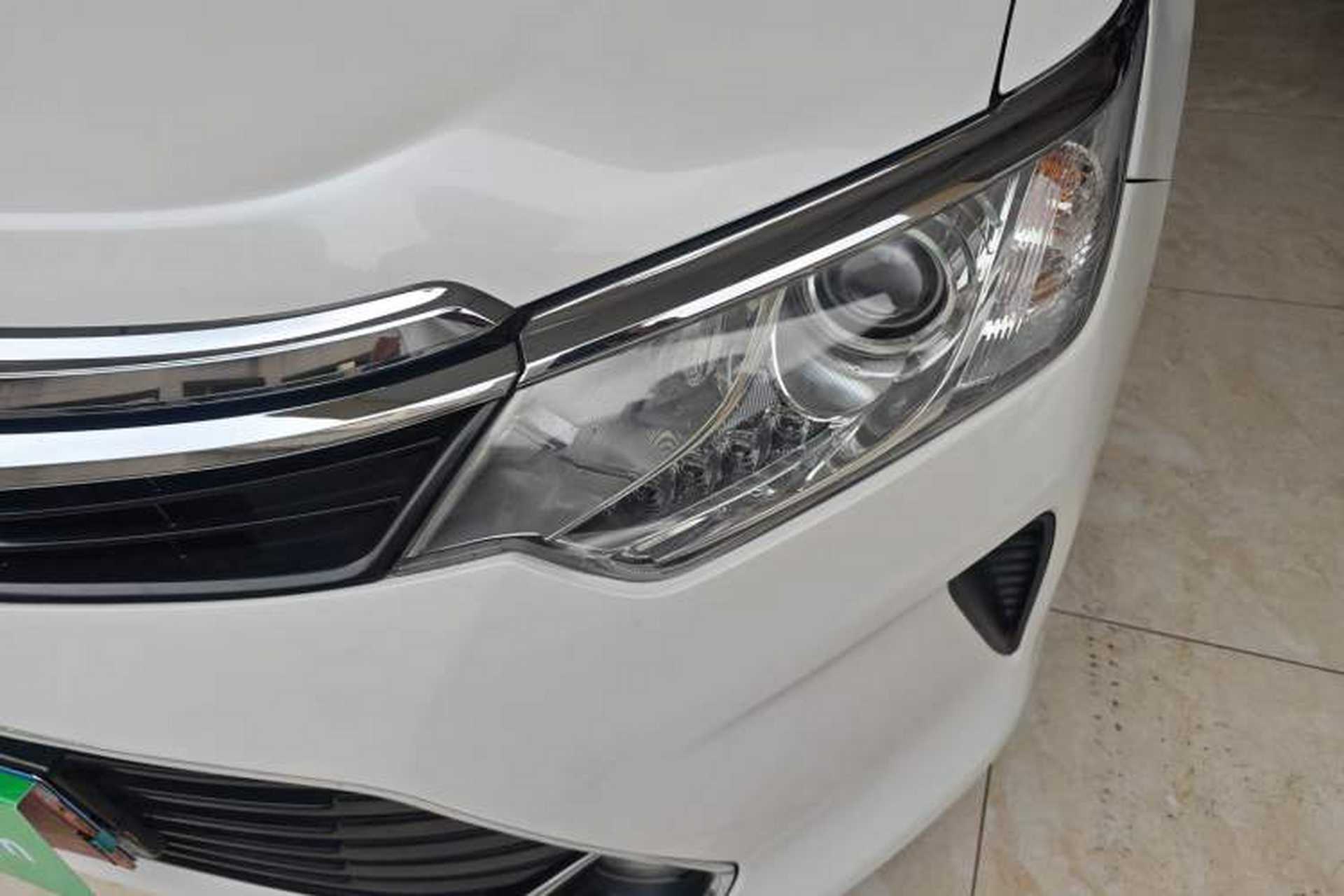 Used Toyota Camry 2016 2.0E 10th Anniversary Elite Edition Left Front Headlight