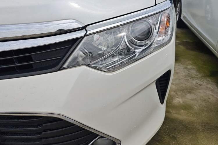 Used Toyota Camry 2016 2.0G 10th Anniversary Leading Edition Left Front Headlight