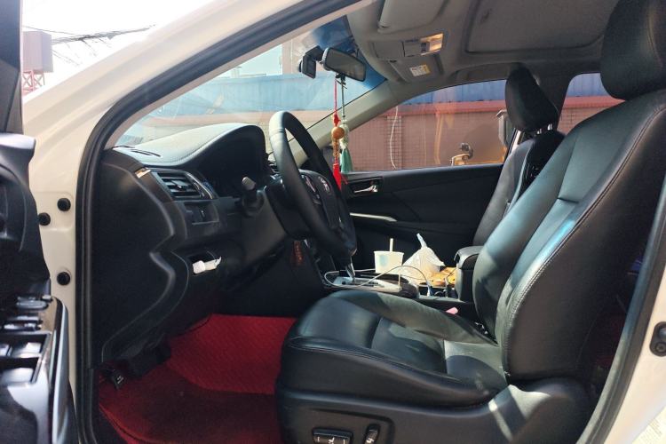 Used Toyota Camry 2016 2.0G 10th Anniversary Leading Edition Left Front Seat