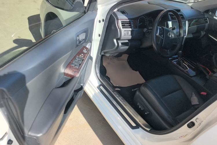 Used Toyota Camry 2016 2.0G 10th Anniversary Leading Edition Left Front Seat