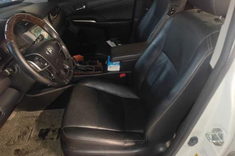 Used Toyota Camry 2016 2.0G 10th Anniversary Leading Edition Left Front Seat