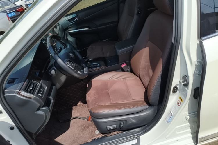 Used Toyota Camry 2016 2.5G 10th Anniversary Deluxe Navigation Edition Left Front Seat