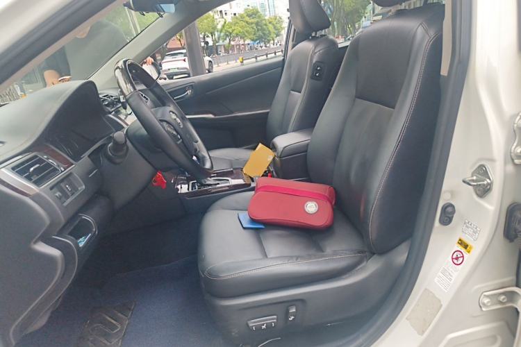 Used Toyota Camry 2016 2.0G 10th Anniversary Leading Edition Left Front Seat