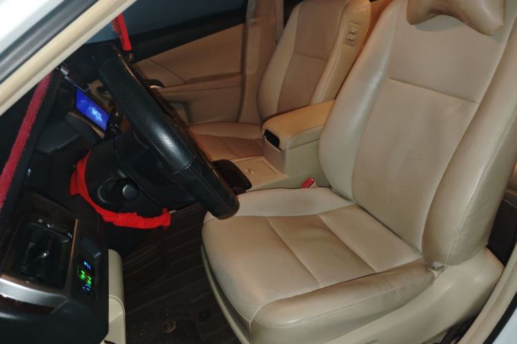 Used Toyota Camry 2016 2.0G 10th Anniversary Leading Edition Left Front Seat