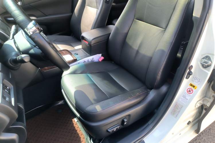 Used Toyota Camry 2016 2.0G 10th Anniversary Leading Edition Left Front Seat