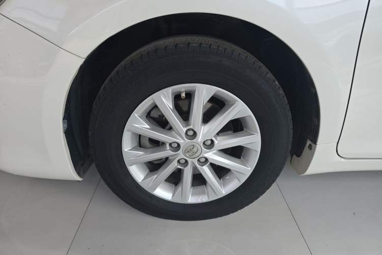 Used Toyota Camry 2016 2.0G 10th Anniversary Leading Edition Left Front Wheel Hub
