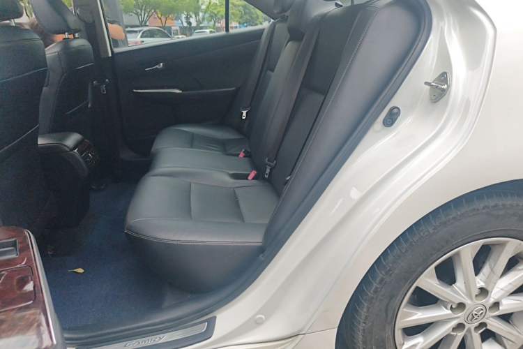 Used Toyota Camry 2016 2.0G 10th Anniversary Leading Edition Left Rear Seat