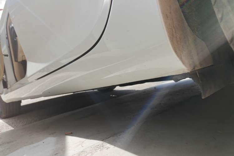 Used Toyota Camry 2016 2.0G 10th Anniversary Leading Edition Left Side Sill