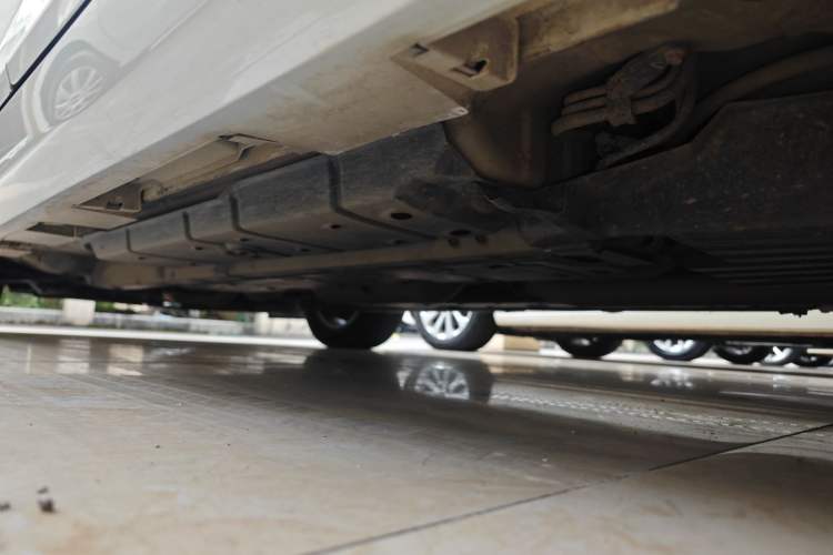 Used Toyota Camry 2016 2.0E 10th Anniversary Elite Edition Left Side Sill