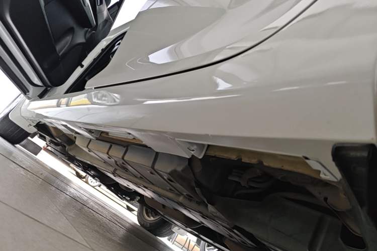 Used Toyota Camry 2016 2.0G 10th Anniversary Leading Edition Left Side Sill