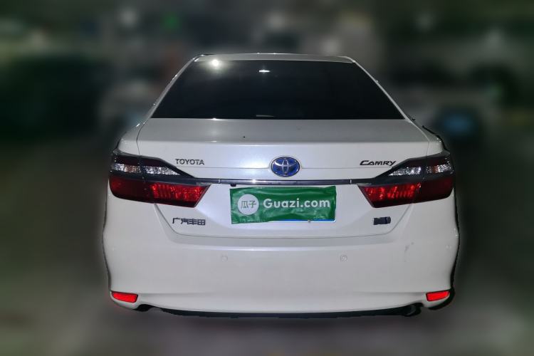 Used Toyota Camry 2016 Dual-Engine 2.5 HG 10th Anniversary Deluxe Navigation Edition Rear