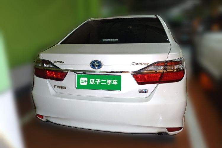 Used Toyota Camry 2016 Dual-Engine 2.5 HG 10th Anniversary Deluxe Navigation Edition Rear