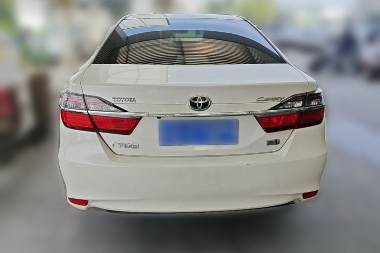 Used Toyota Camry 2016 Dual-Engine 2.5 HG 10th Anniversary Deluxe Navigation Edition Rear