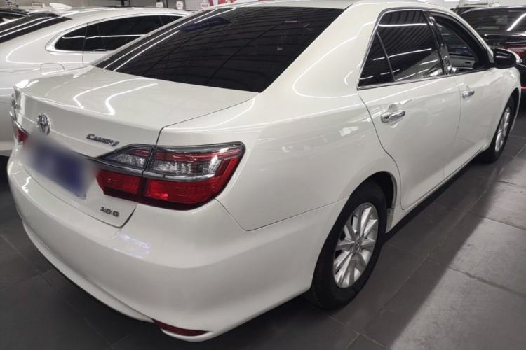 Used Toyota Camry 2016 2.0G 10th Anniversary Leading Edition Rear Right 45 Deg