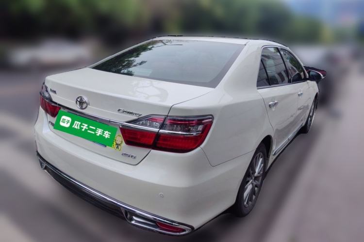 Used Toyota Camry 2016 2.5G 10th Anniversary Deluxe Navigation Edition Rear Right 45 Deg