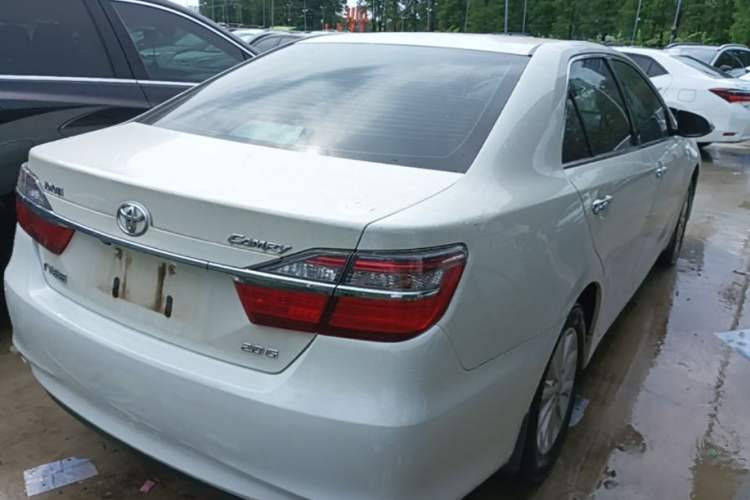 Used Toyota Camry 2016 2.0G 10th Anniversary Leading Edition Rear Right 45 Deg
