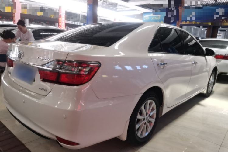 Used Toyota Camry 2016 2.0G 10th Anniversary Leading Edition Rear Right 45 Deg