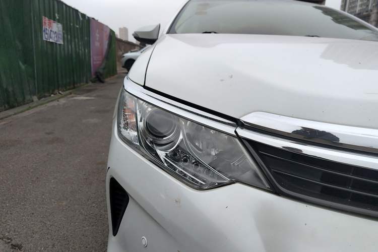 Used Toyota Camry 2016 2.0G 10th Anniversary Leading Edition Right Front Headlight