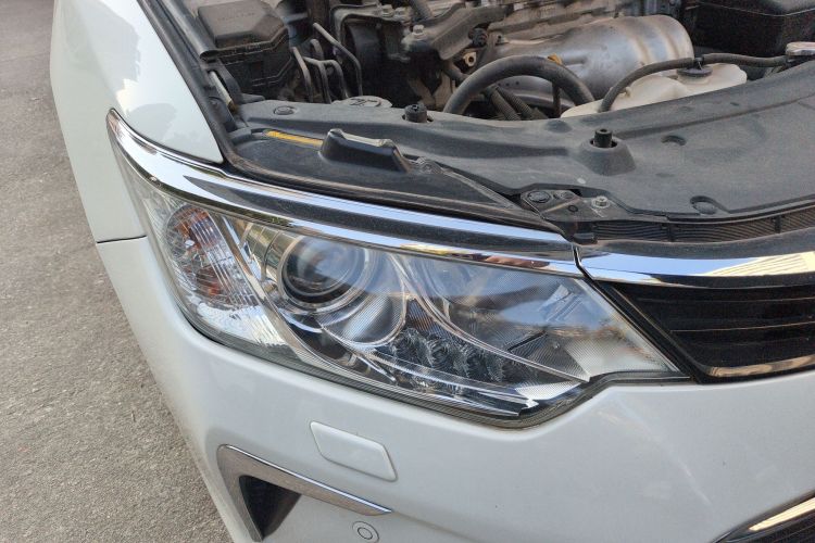 Used Toyota Camry 2016 2.0G 10th Anniversary Luxury Edition Right Front Headlight