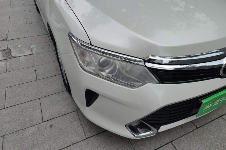 Used Toyota Camry 2016 2.0G 10th Anniversary Leading Edition Right Front Headlight