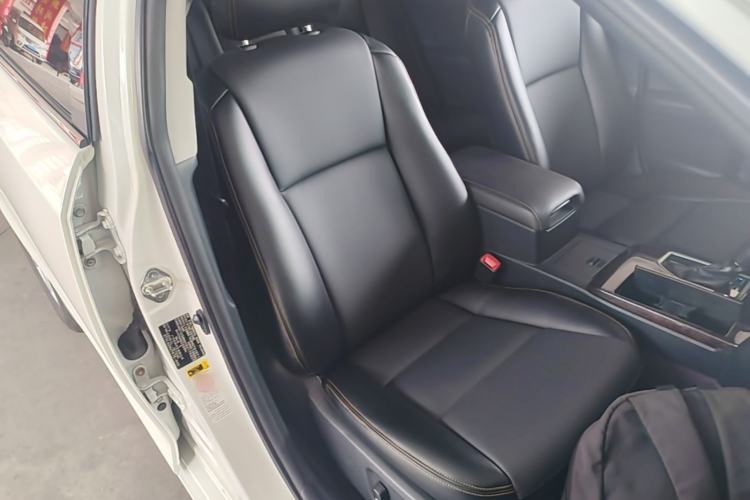 Used Toyota Camry 2016 2.0G 10th Anniversary Leading Edition Right Front Seat