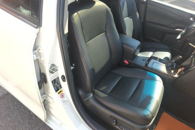 Used Toyota Camry 2016 2.0G 10th Anniversary Leading Edition Right Front Seat