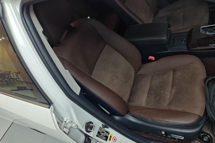 Used Toyota Camry 2016 2.0G 10th Anniversary Luxury Edition Right Front Seat