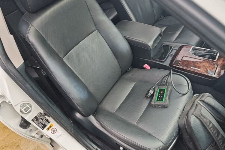 Used Toyota Camry 2016 2.0G 10th Anniversary Leading Edition Right Front Seat