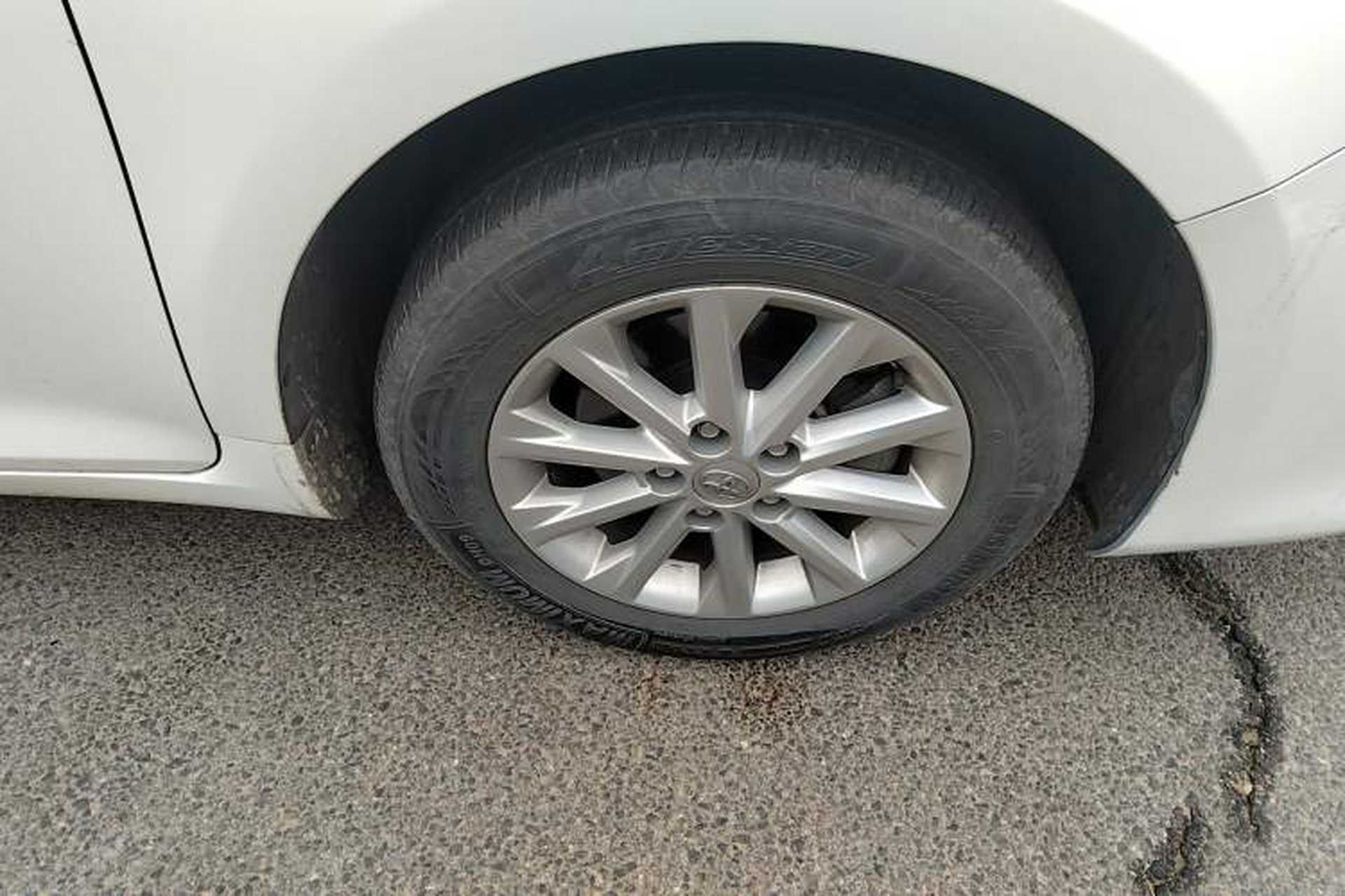 Used Toyota Camry 2016 2.0G 10th Anniversary Leading Edition Right Front Wheel Hub