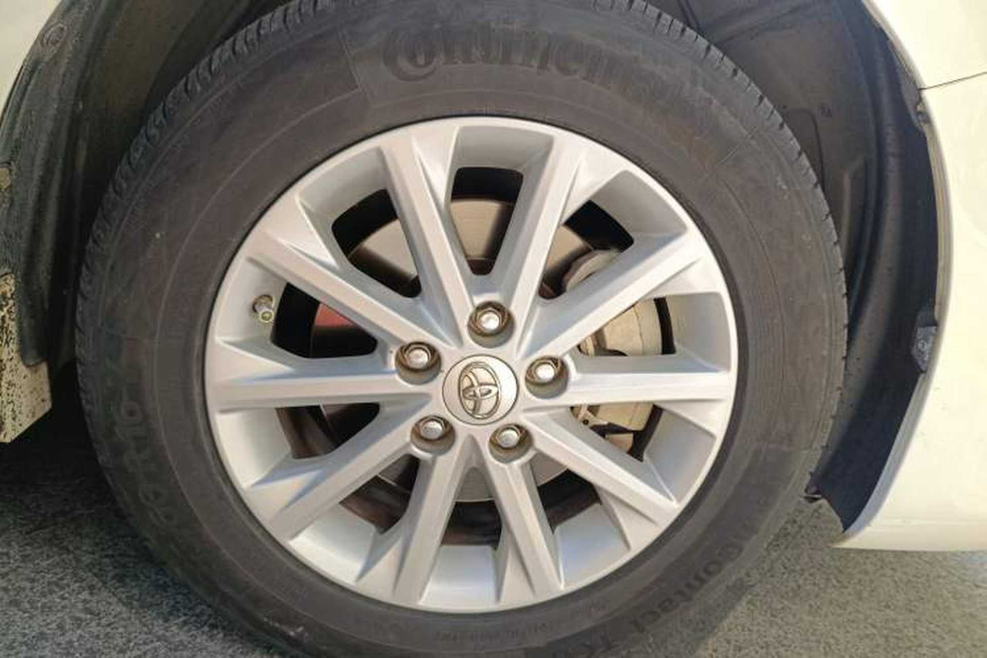 Used Toyota Camry 2016 2.0G 10th Anniversary Leading Edition Right Front Wheel Hub