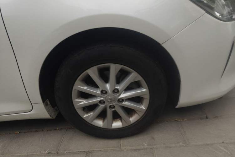 Used Toyota Camry 2016 2.0G 10th Anniversary Leading Edition Right Front Wheel Hub