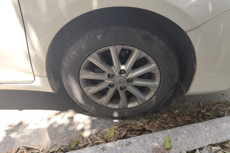 Used Toyota Camry 2016 2.0G 10th Anniversary Leading Edition Right Front Wheel Hub