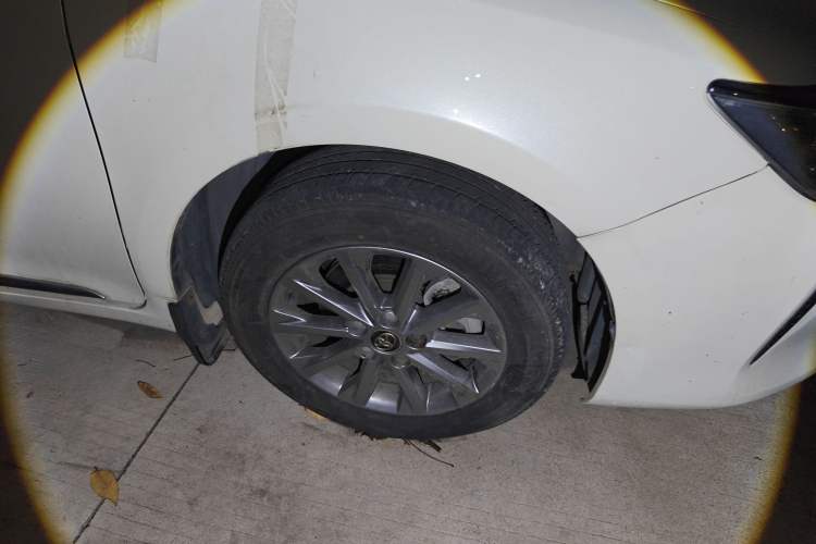 Used Toyota Camry 2016 2.0G 10th Anniversary Luxury Edition Right Front Wheel Hub