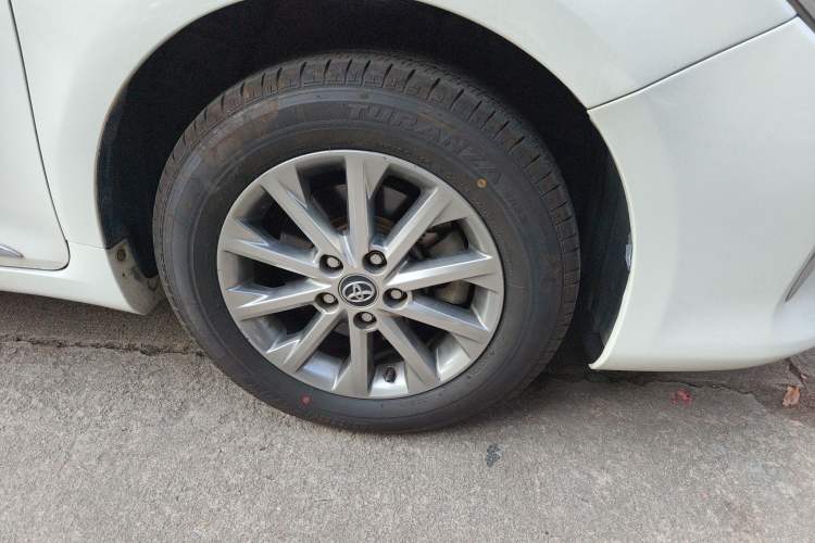 Used Toyota Camry 2016 2.0G 10th Anniversary Luxury Edition Right Front Wheel Hub