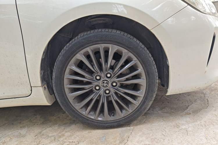 Used Toyota Camry 2016 2.0G 10th Anniversary Leading Edition Right Front Wheel Hub
