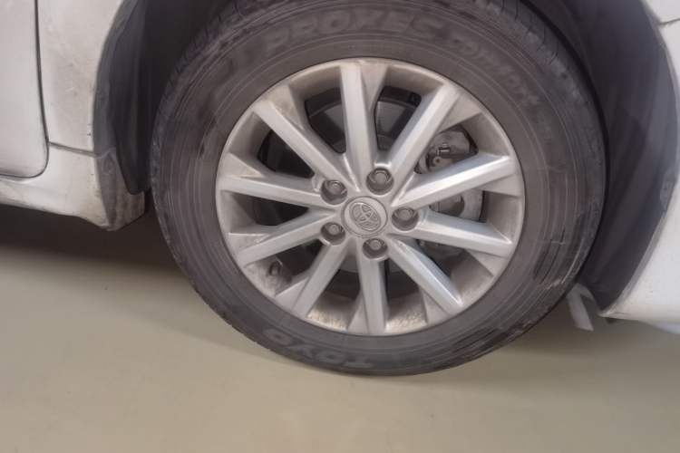 Used Toyota Camry 2016 2.0G 10th Anniversary Leading Edition Right Front Wheel Hub